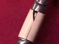 Spine of the handle for RAD leader dagger