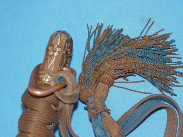 Pommel with officer Brown/Blue tassel