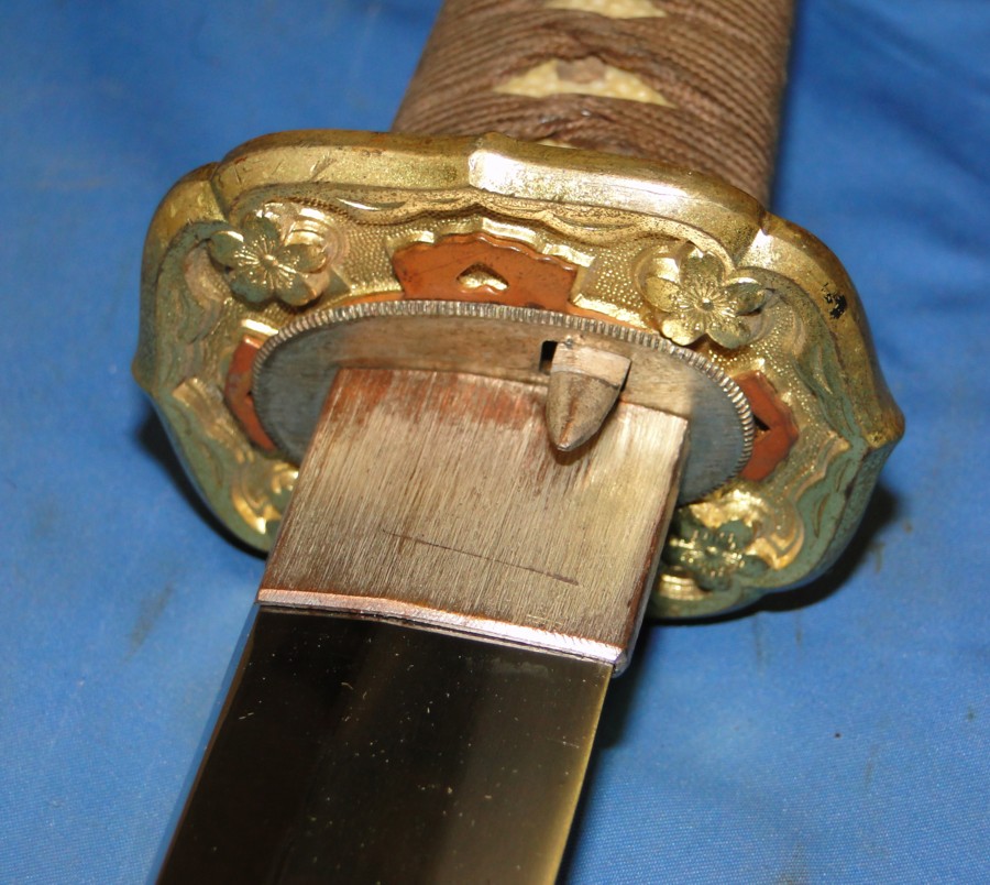 WWII Katana Blade and scabbard locking mechanism